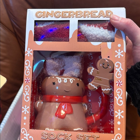 Set - Picture 1 of 1